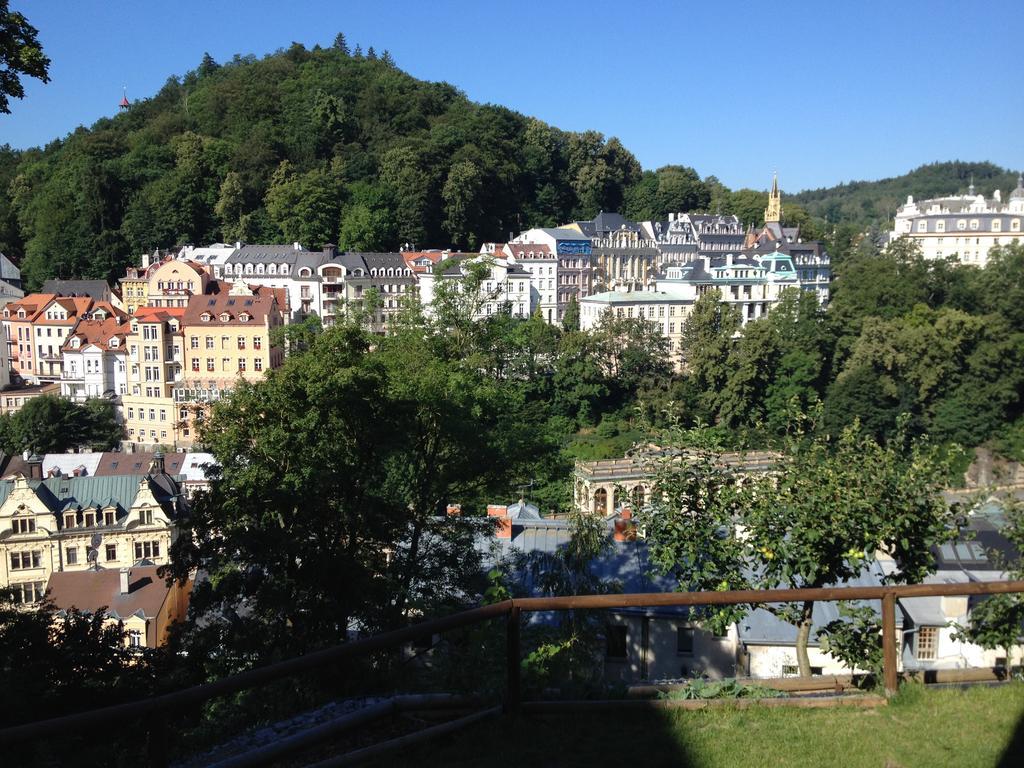 Apartments Vera Karlovy Vary Luaran gambar